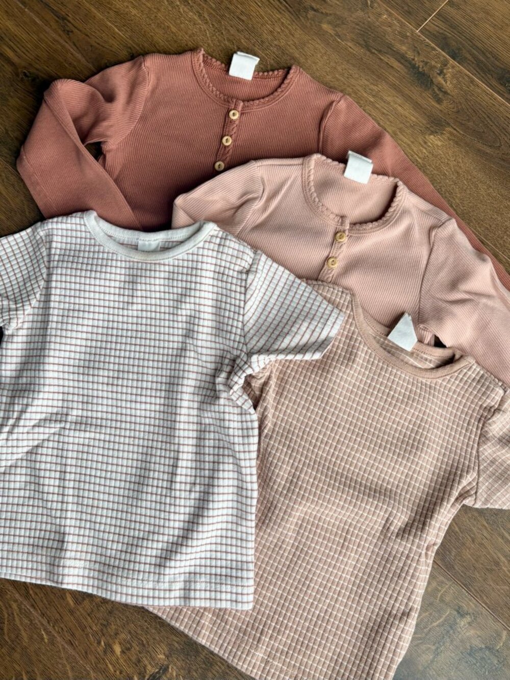 H&M ribbed tees